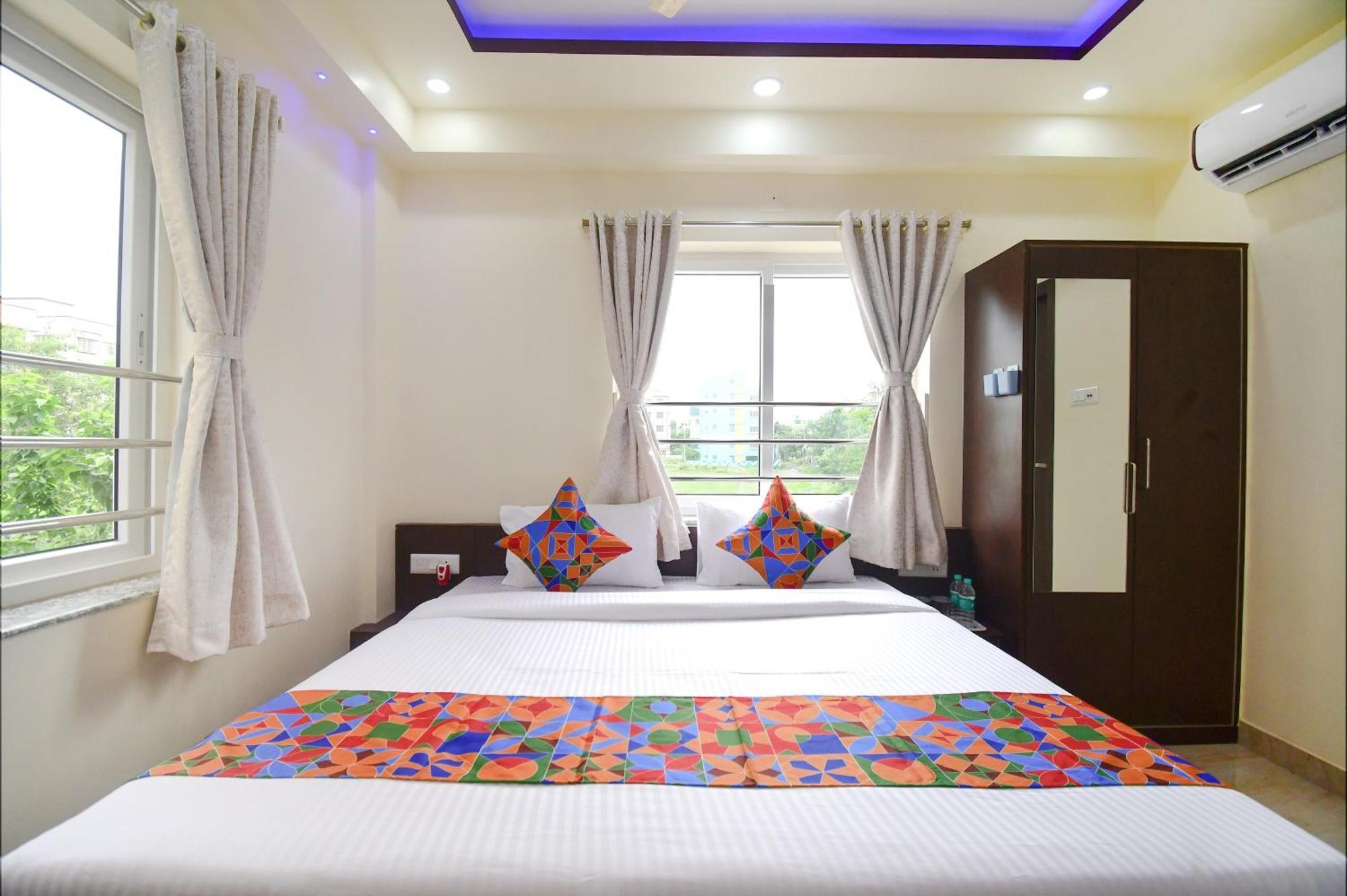 Anchorage Inn Kolkata Bagian luar foto